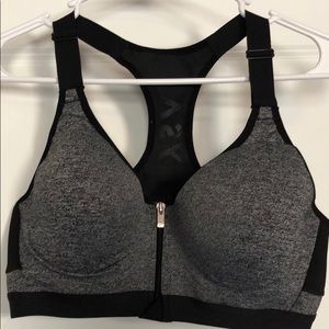 VS Sports Bra